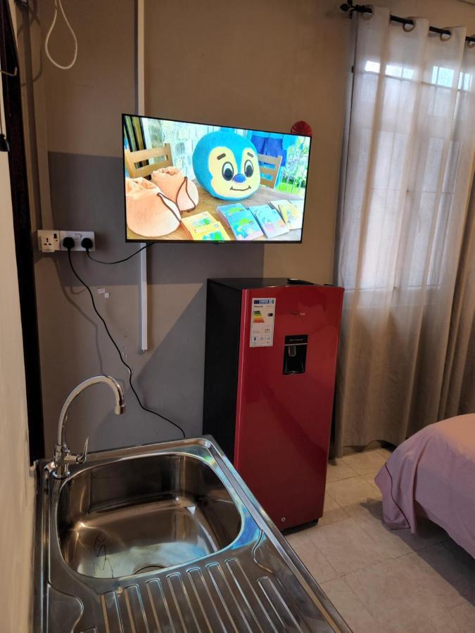 Backpackers Rental Room/Bathroom Only La Gaulette Εξωτερικό φωτογραφία