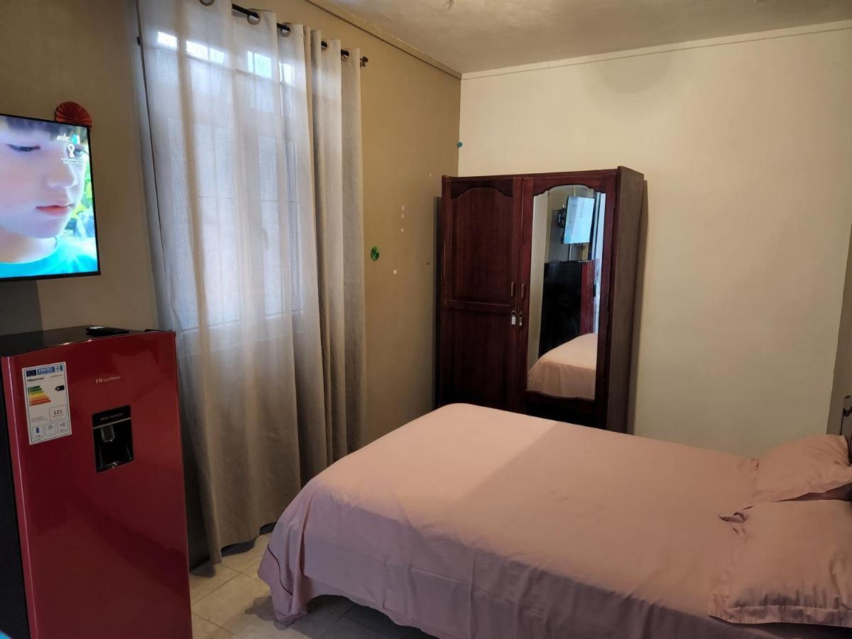 Backpackers Rental Room/Bathroom Only La Gaulette Εξωτερικό φωτογραφία